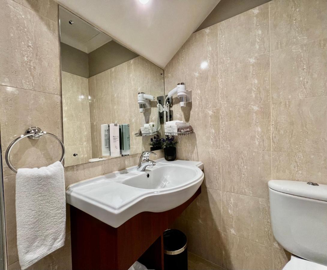 Quantum Lodge Motor Inn Hamilton Bagian luar foto