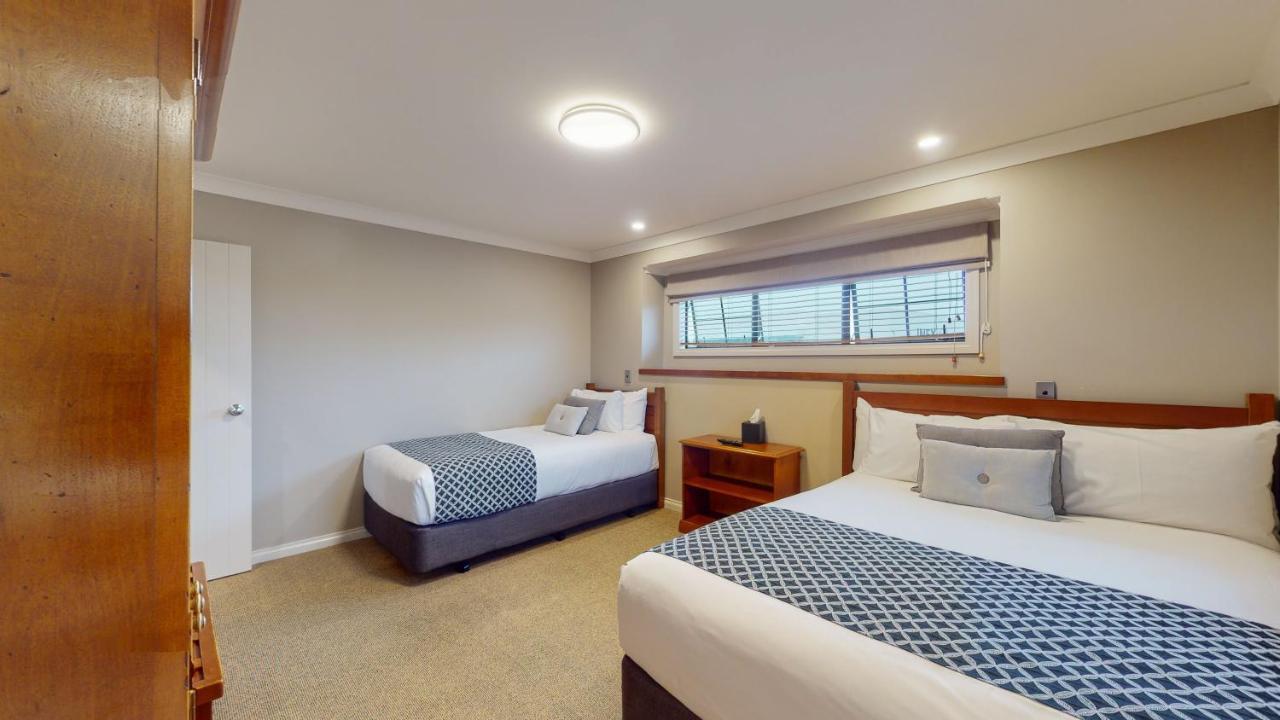 Quantum Lodge Motor Inn Hamilton Bagian luar foto